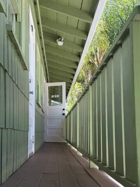 Entrance to Bloom, a private sugaring studio in Santa Monica’s Ocean Park neighborhood.